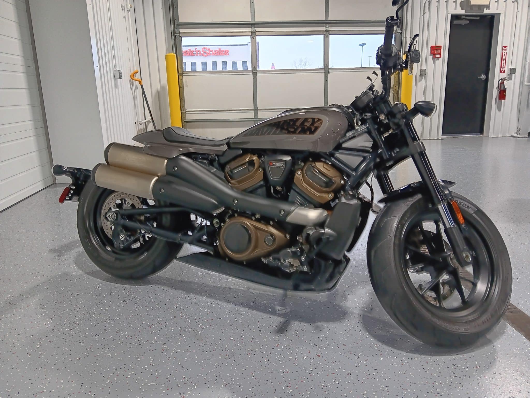 Harley custom hot sale 1250