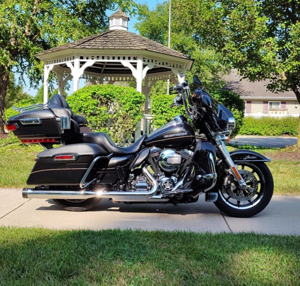 2016 Harley Davidson FLHTKL - Grey