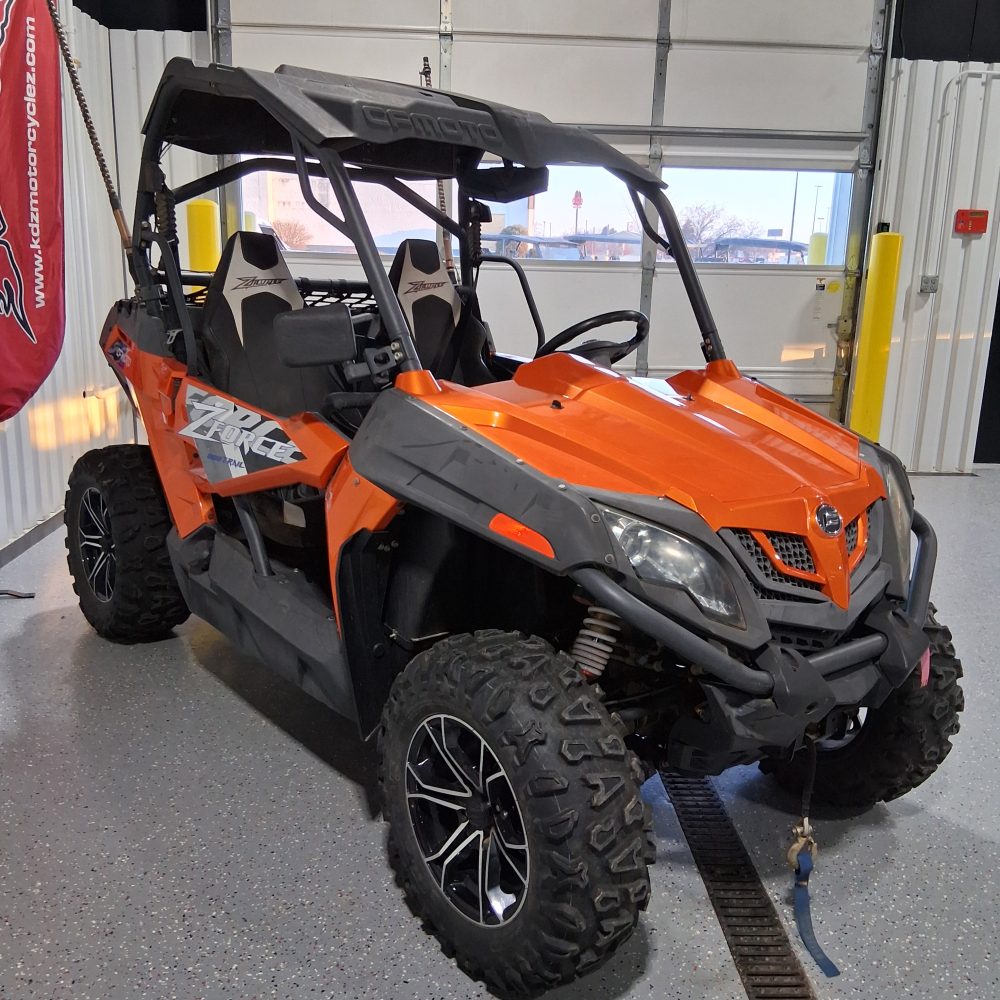 2022 CFMoto Zforce 800 - Orange